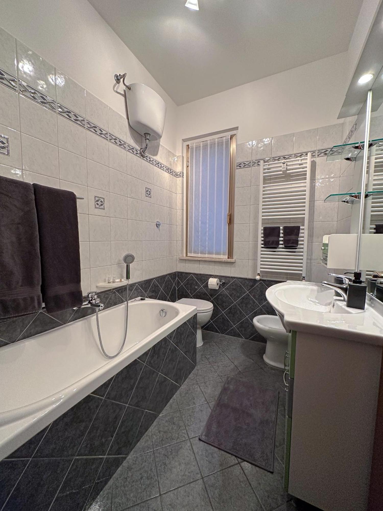 Bora Scura Apartment Trieste Ngoại thất bức ảnh